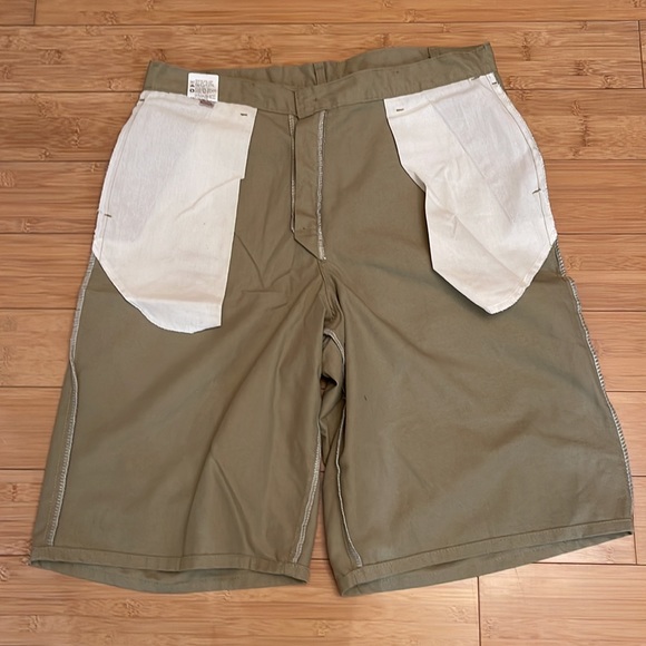 Dickies Relaxed Fit Multi-Use Pocket Work Shorts, Khaki - Picture 9 of 14